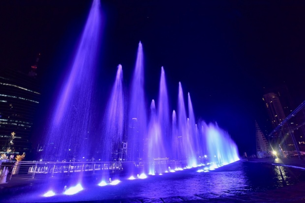 ‘ไอคอนสยาม’ เปิดน้ำพุเต้นระบำ ที่ยาวสุดในเอเชียตะวันออกเฉียงใต้!!
