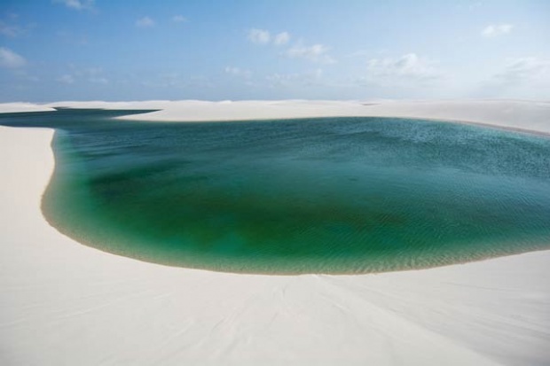 สุดมหัศจรรย์!! ทะเลทรายขาวเปล่งประกายระยิบระยับ ที่บราซิล