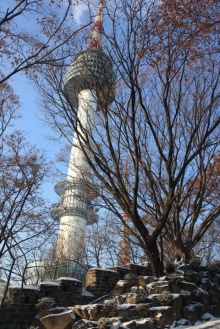 พาเที่ยวโซลทาวเวอร์ (Seoul Tower) พร้อมวิธีเดินทางจ้า